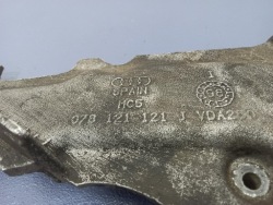 vw PASSAT B5 2.8 b корпус термостата алюминий 078121121J