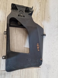 tesla MODEL S левый дефлектор воздушный 1058070-00-C