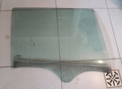 стекло двери задний правый 2002 r. LAGUNA II универсал оригинал