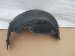 подкрылки правый задний vw TOUAREG и 7L 7L68108972