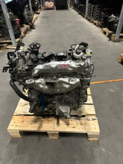 Двигатель renault MEGANE CLIO TALISMAN 1.6 M5M 450