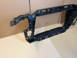 панель передняя / телевизор Audi Q3 83A805594J 2.0 TFSI Усилитель америка