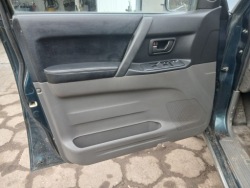 Pajero III 5d карта дверная передний левый