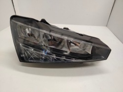 SKODA SCALA led фара правая