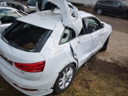 Audi Q3 форсунка 2014 2.0л 0445110369 03l130277j