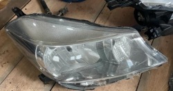TOYOTA YARIS III 11-15R. фара левая