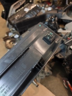 молдинг накладка порога передняя левая Bravo II 198 07-10 Delta III