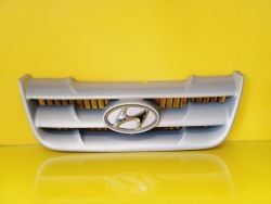 решетка радиатора Hyundai 01-05 8636117010 NR244