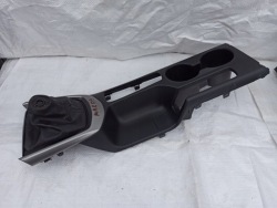 тунель середина mazda oe D09W64431