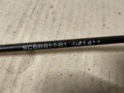 PC209 vw JETTA VI 5C замок дивана левый зад 5C6885681