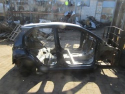 порог без навесного правый правая TOYOTA AYGO II
