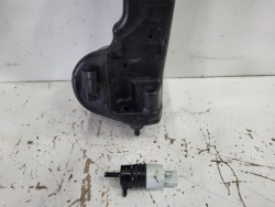 бачок омывателя MERCEDES W205 X253 A2058600360