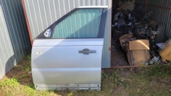 дверь левая перед Комплектная LAND Range Rover Sport L320 2006r