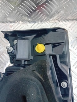 lexus NX 300H и рестайлинг фонарь задний левый крышке багажника