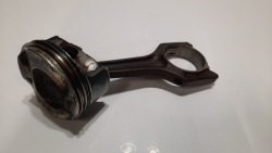 BMW 3 E90 320i N43B20A поршень с шатуном
