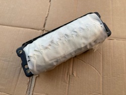 подушка подушки безопасности пассажира vw PASSAT B6 3C0880204H