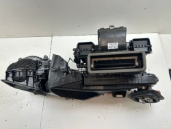 радиатор отопителя MERCEDES W205 A2058308605