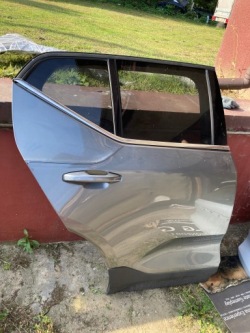 дверь правая зад volvo XC40 2019 2020 2021 2022