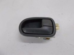 mazda 323 V BA 323P ручка двери внутренняя передняя