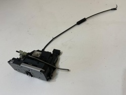 opel CORSA d замок двери левый перед 6 13258271