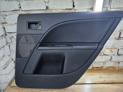 обивка карта дверная MONDEO MK3 состояние 220 правая зад