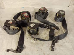 Audi A8 D3 ремень безопасности