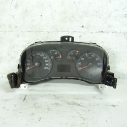 FIAT PUNTO 2 1.2b спидометр 46833368