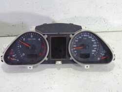 спидометр Audi A6 C6 3.0 tdi 4F0920931D