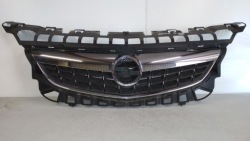 решетка радиатора opel Astra J IV 09-12 оригинал