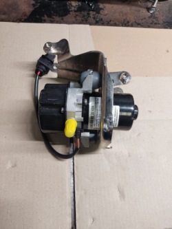насос давления MERCEDES W222 A0004306232