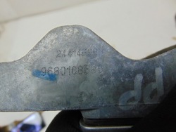 ручка двери передняя наружная правая peugeot PARTNER 9680168580