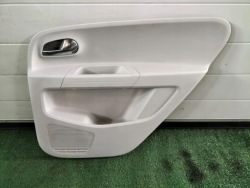 обивка дверные карты задний правый vw UP 1S4867212