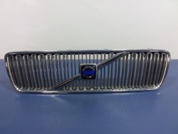 volvo S80 и решетка радиатора 9178087