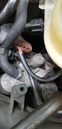 vw PASSAT B5 1,6 101KM ДРОССЕЛЬНАЯ ЗАСЛОНКА 06B133062F