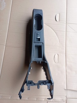 renault ZOE тунель середина