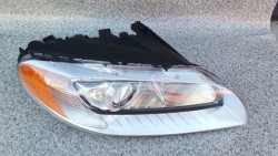 volvo V70 XC70 - фара правая ксенон led