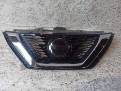 nissan QASHQAI II J11 рестайлинг решетка радиатора новая