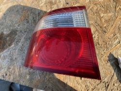 kia CARENS II 02-06 год фонарь левый
