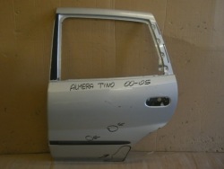 nissan ALMERA 2000 TINO дверь левая