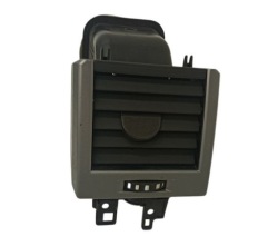 воздухозаборник жалюзи потока воздуха левый средний Range Rover Sport и L320 05-13 JBD500170XXX