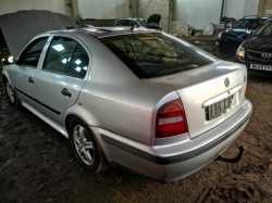 SKODA OCTAVIA клапан EGR 1998 1.9л 038131501E