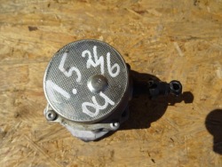 W246 1.5 насос вакум 146505272R