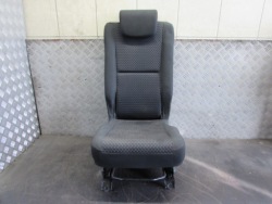 кресло середина зад TOYOTA COROLLA VERSO II 04-09 r.