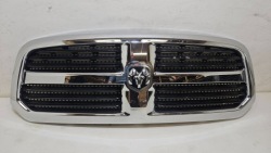 решетка радиатора Dodge RAM 1500 13DSAC0020AB