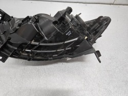 фара правая renault CAPTUR 13-17R 260102734R