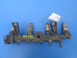 peugeot 306 1.4 8V топливная рейка 4 форсунки