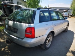 Audi A4 коллектор Впускный 2001 1.9л