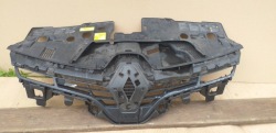 решетка радиатора пластик renault CLIO IV 4 12-15rok