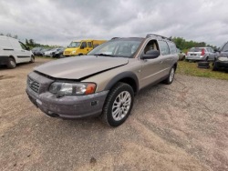 volvo XC 70 шланг воды 2002 2.4л