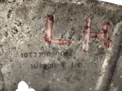 поворотный кулак, цапфа, задний левый tesla MODEL S